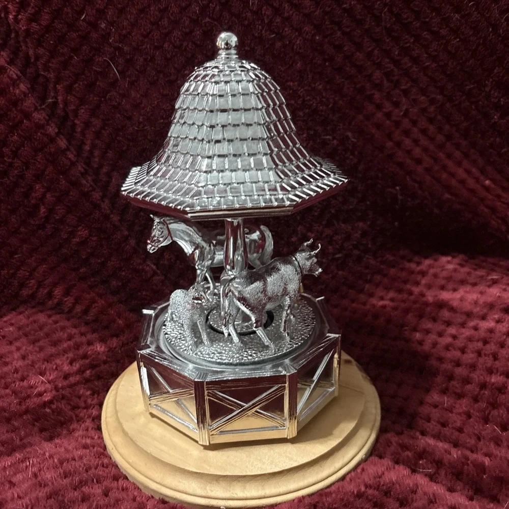 Reed & Barton/Kate Spade Farm Yard Friends Carousel Music Box
